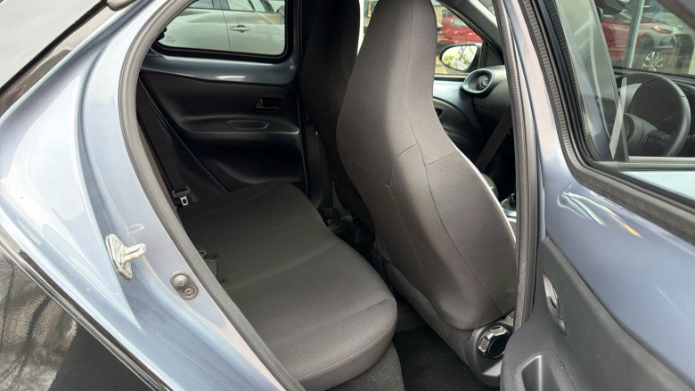 Toyota Aygo X 1.0 VVT-i Edge 5dr Petrol Hatchback